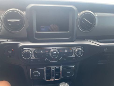 Used 2021 Jeep Wrangler Unlimited Sport AWD/4WD image 20