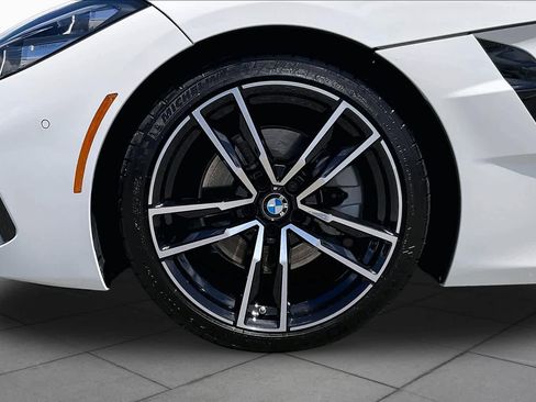 Used 2019 BMW Z4 sDrive30i w/ M Sport Package RWD image 10