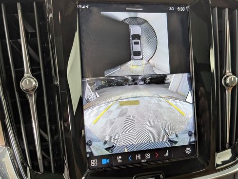 Used 2024 Volvo S90 B6 Ultimate image 30