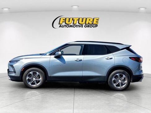 Used 2023 Chevrolet Blazer LT AWD/4WD image 7