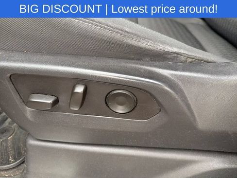 Used 2022 Chevrolet Silverado 1500 LT AWD/4WD image 24