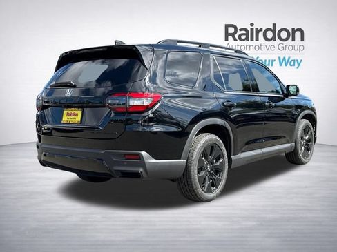 Used 2026 Honda Pilot Black Edition image 7