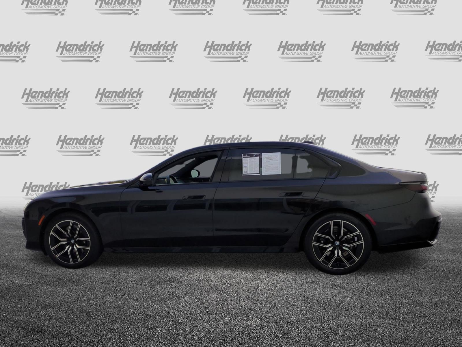 Used 2025 BMW 740i xDrive AWD/4WD image 7