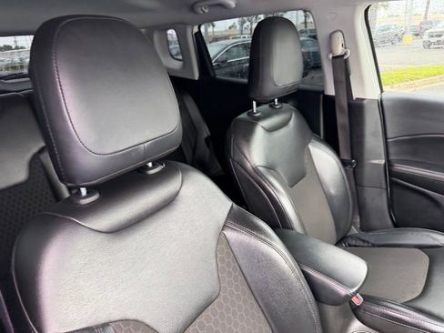 Used 2020 Jeep Compass Latitude image 24