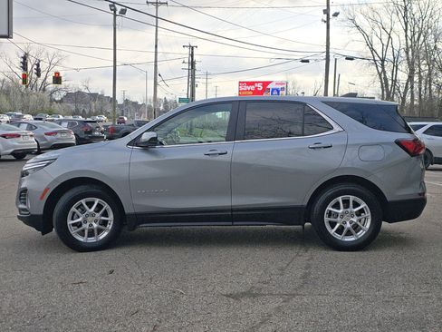 Used 2024 Chevrolet Equinox LT AWD/4WD image 4