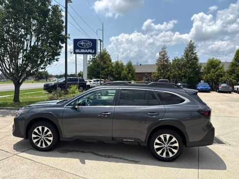 Used 2024 Subaru Outback Limited AWD/4WD image 4