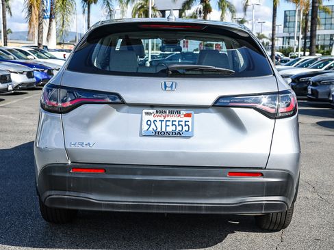 Used 2025 Honda HR-V LX image 6