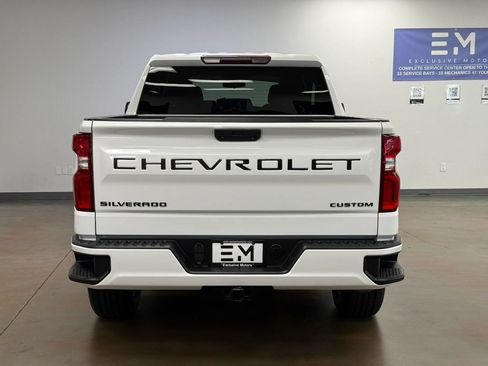 Used 2021 Chevrolet Silverado 1500 Custom w/ LPO, Dark Essentials Package AWD/4WD image 6