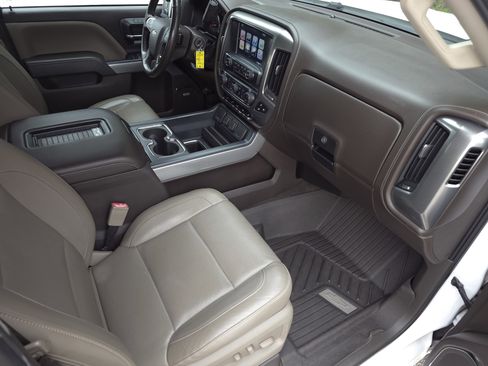 Used 2018 Chevrolet Silverado 1500 LTZ Z71 w/ LTZ Plus Package image 40