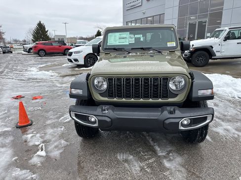 New 2026 Jeep Gladiator Sport image 10