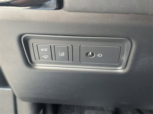 Used 2016 Land Rover Range Rover HSE image 34