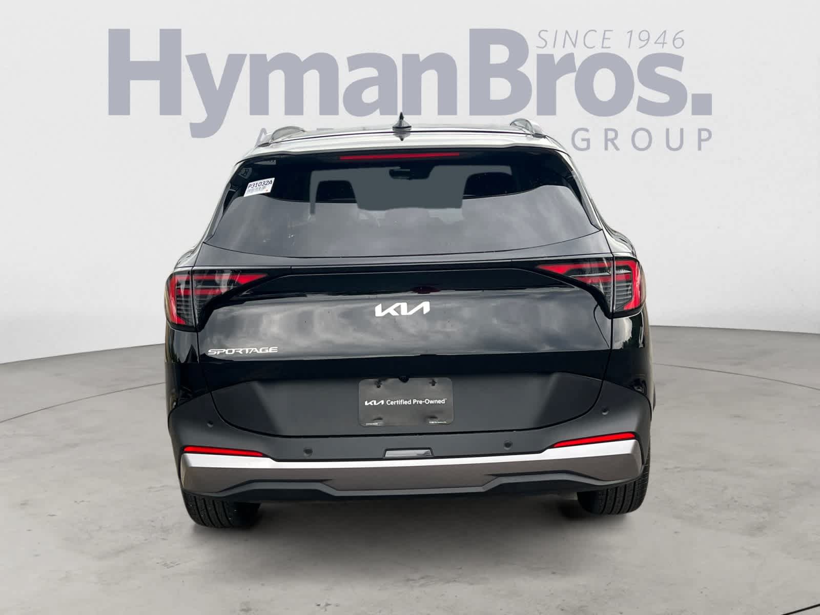 Certified 2026 Kia Sportage EX w/ EX Panorama Roof Package FWD image 4