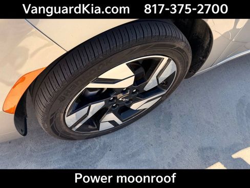 Certified 2025 Kia Soul GT-Line w/ GT-Line Technology Package FWD image 8