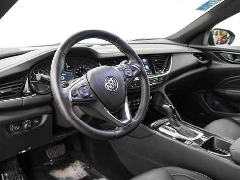 Used 2019 Buick Regal Avenir FWD image 23