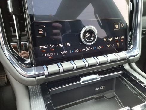 New 2026 GMC Yukon AT4 Ultimate AWD/4WD image 19
