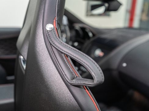 Used 2020 Jaguar F-TYPE SVR image 45