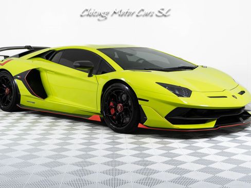 Used 2019 Lamborghini Aventador SVJ AWD/4WD image 11