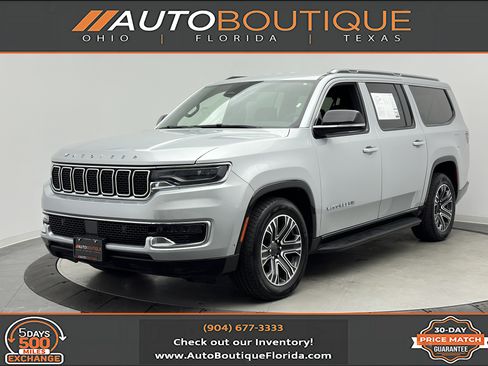 Used 2024 Jeep Wagoneer L Series II w/ Flexible Seating Group AWD/4WD image 1
