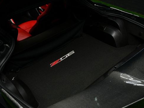 Used 2016 Chevrolet Corvette Z06 w/ 3LZ Preferred Equipment Group RWD image 49