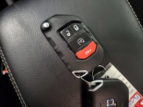 Used 2023 Jeep Wrangler Unlimited Sahara w/ Dual Top Group AWD/4WD image 19