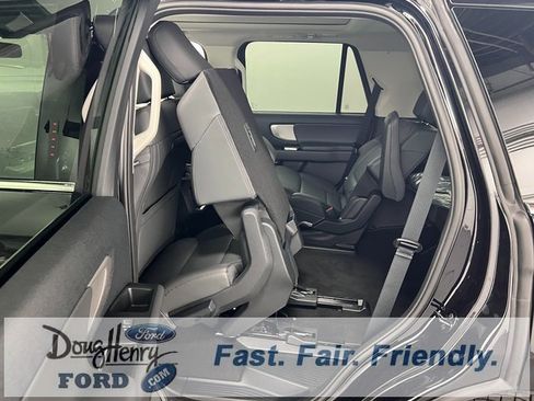 New 2025 Ford Expedition Active image 32