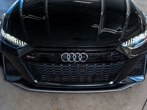 Used 2024 Audi RS 6 performance image 16