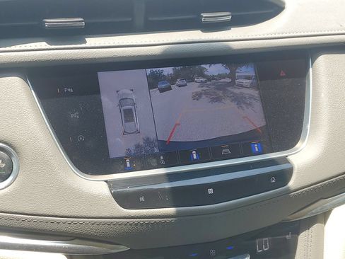 Used 2021 Cadillac XT5 Premium Luxury FWD image 29