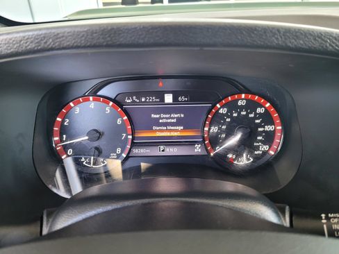Used 2023 Nissan Frontier PRO-4X w/ Technology Package AWD/4WD image 30