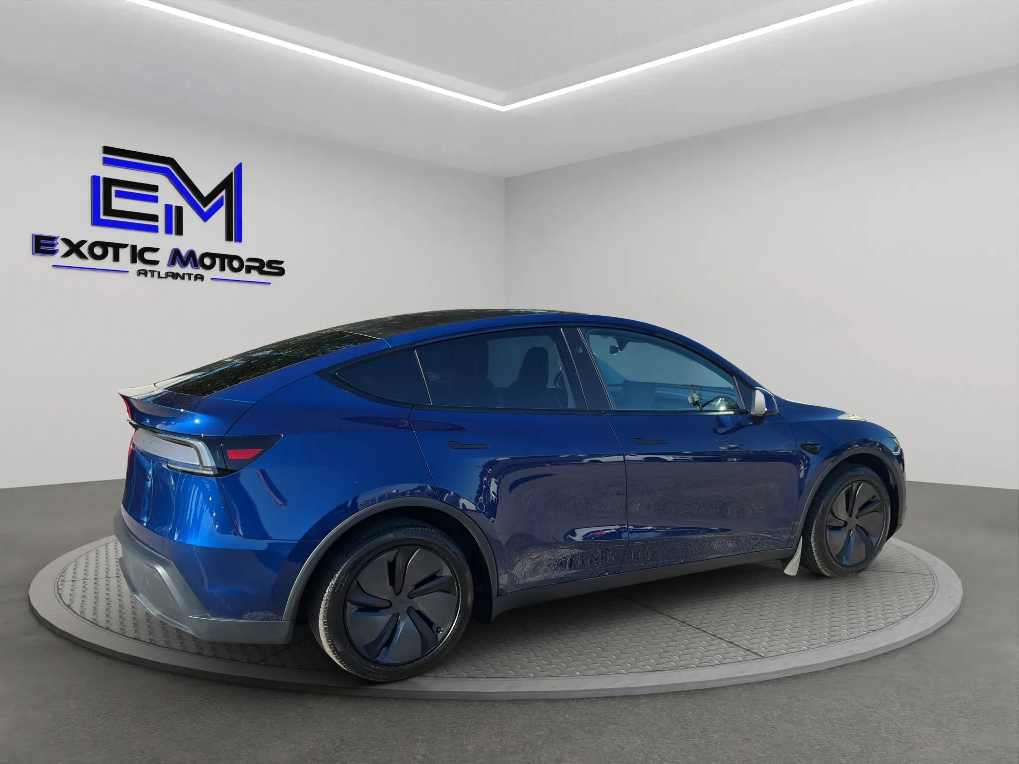 Used 2026 Tesla Model Y Long Range RWD image 5