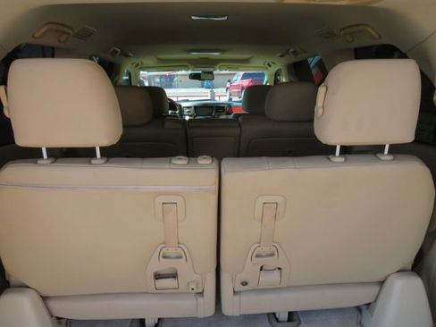 Used 2008 Lexus LX 570 4WD image 22