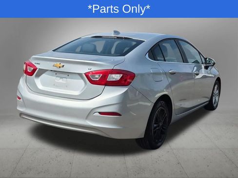 Used 2017 Chevrolet Cruze LT w/ Convenience Package FWD image 6
