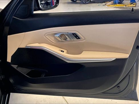 Used 2020 BMW 330i 330i w/ Driving Assistance Package image 21