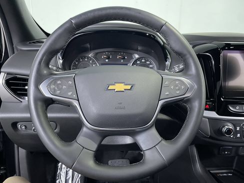 Used 2023 Chevrolet Traverse LT AWD/4WD image 14