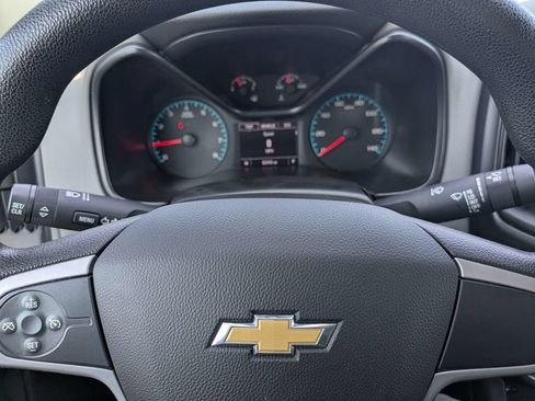 Used 2019 Chevrolet Colorado W/T w/ WT Convenience Package RWD image 28