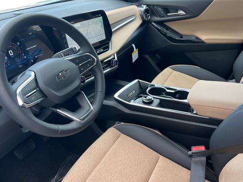 New 2026 Chevrolet Equinox ACTIV w/ Safety and Technology Package AWD/4WD image 7