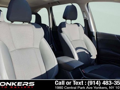 Used 2021 Subaru Forester Premium image 14