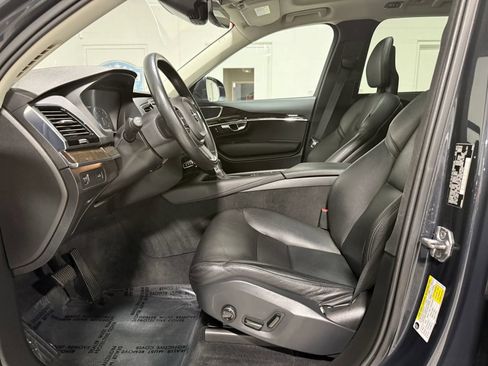 Used 2017 Volvo XC90 T6 Momentum w/ Vision Package AWD/4WD image 11