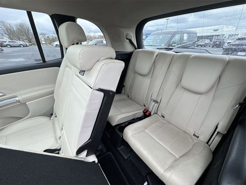 Used 2022 Mercedes-Benz GLB 250 image 23