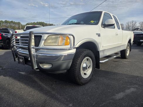 Used 2001 Ford F150 XLT image 6