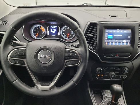 Used 2019 Jeep Cherokee Latitude Plus FWD image 22