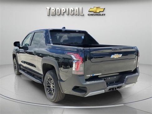 New 2025 Chevrolet Silverado EV LT image 3