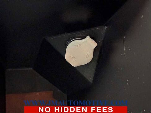 Used 2017 Chevrolet Traverse LT image 36