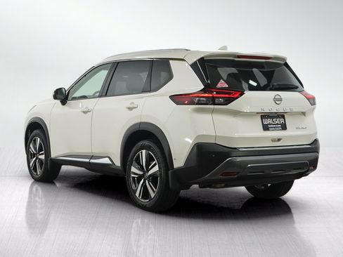 Used 2023 Nissan Rogue SL w/ SL Premium Package AWD/4WD image 3