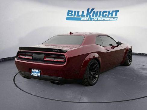 Used 2018 Dodge Challenger SRT Hellcat RWD image 5