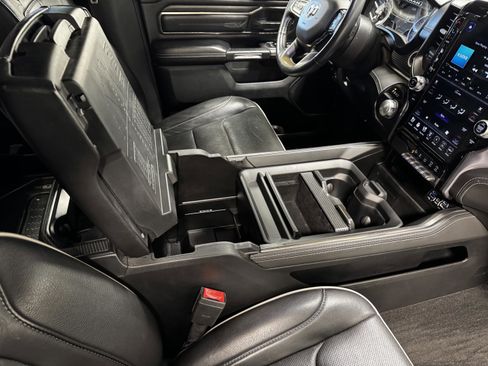 Used 2020 RAM 1500 Limited w/ Body Color Bumper Group image 25