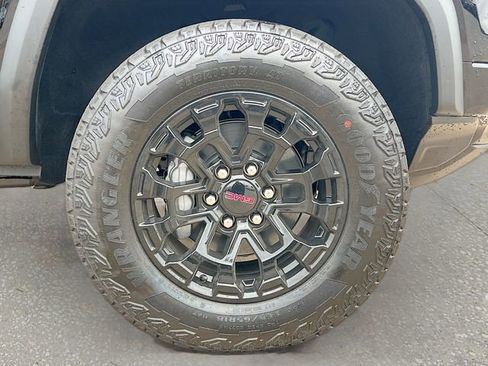 New 2026 GMC Canyon Elevation w/ Convenience Package image 19