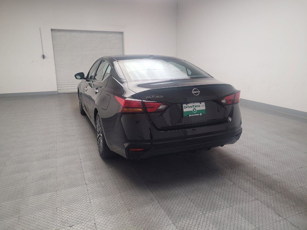 Used 2025 Nissan Altima 2.5 SV FWD image 6