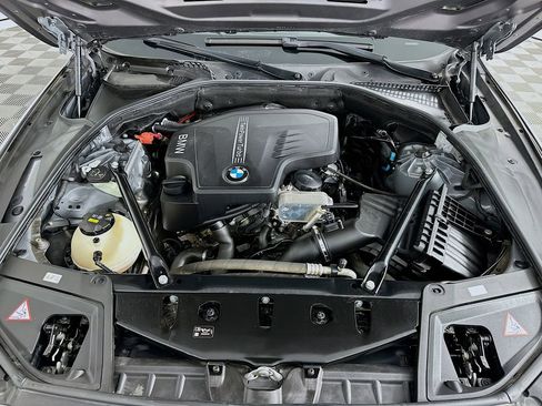 Used 2016 BMW 528i Sedan image 31