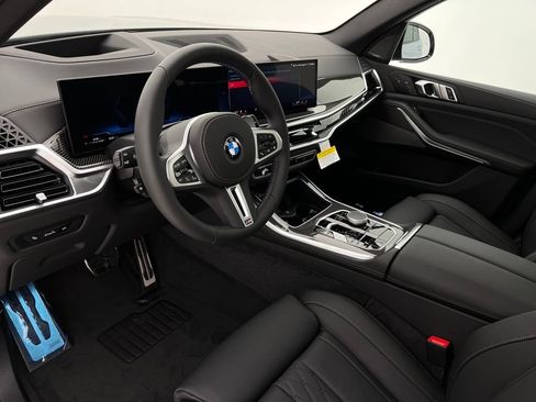New 2026 BMW X5 M60i w/ Climate Comfort Package image 10