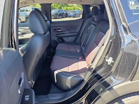 New 2026 Nissan Kicks SR w/ Cold Weather Package AWD/4WD image 19